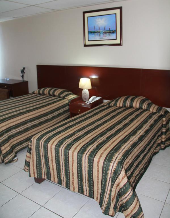 Hotel La Torre Guayaquil Luaran gambar