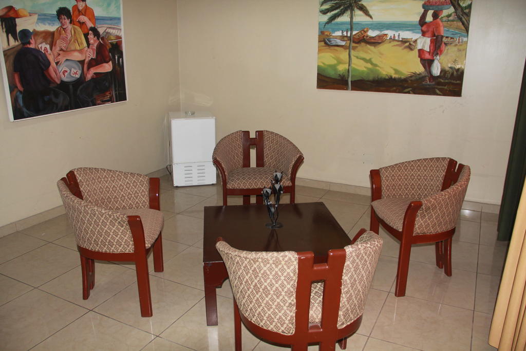 Hotel La Torre Guayaquil Bilik gambar