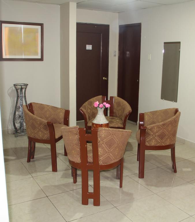 Hotel La Torre Guayaquil Bilik gambar